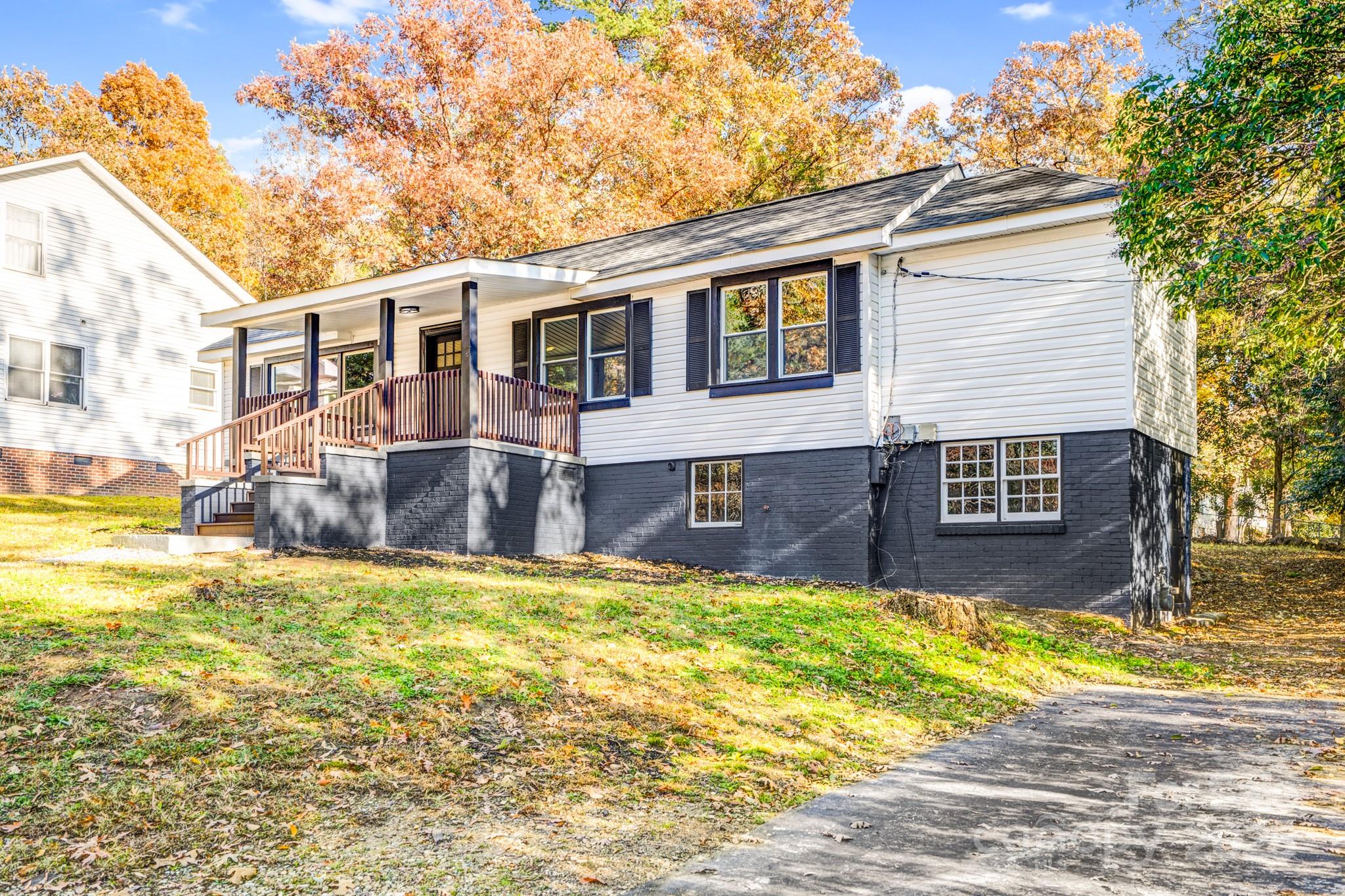 111 Wilshire Avenue SW