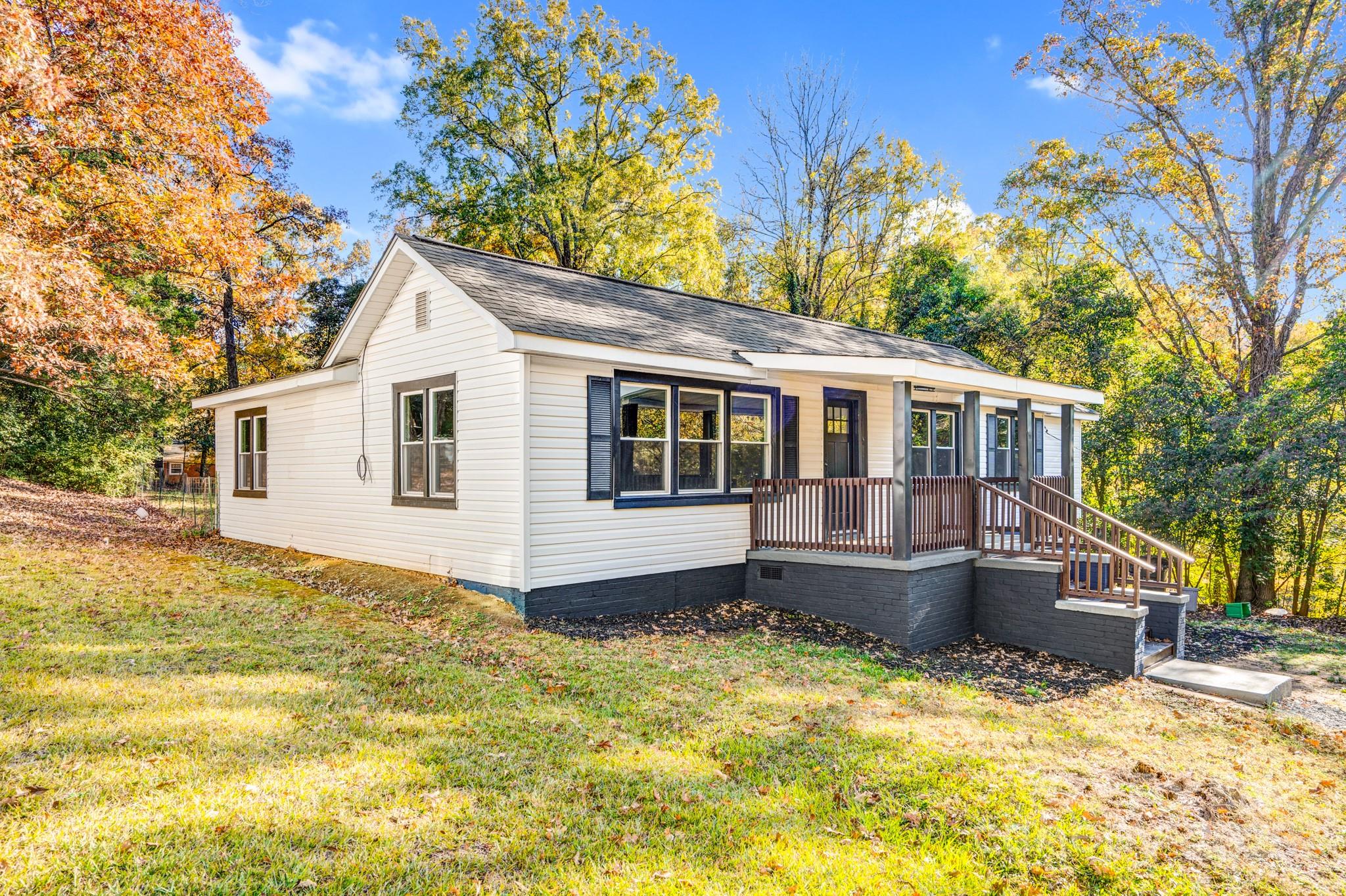 111 Wilshire Avenue SW