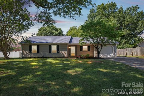Photo of 4711 Misty Hill Lane, Gastonia, NC 28056 (MLS # 4380270)