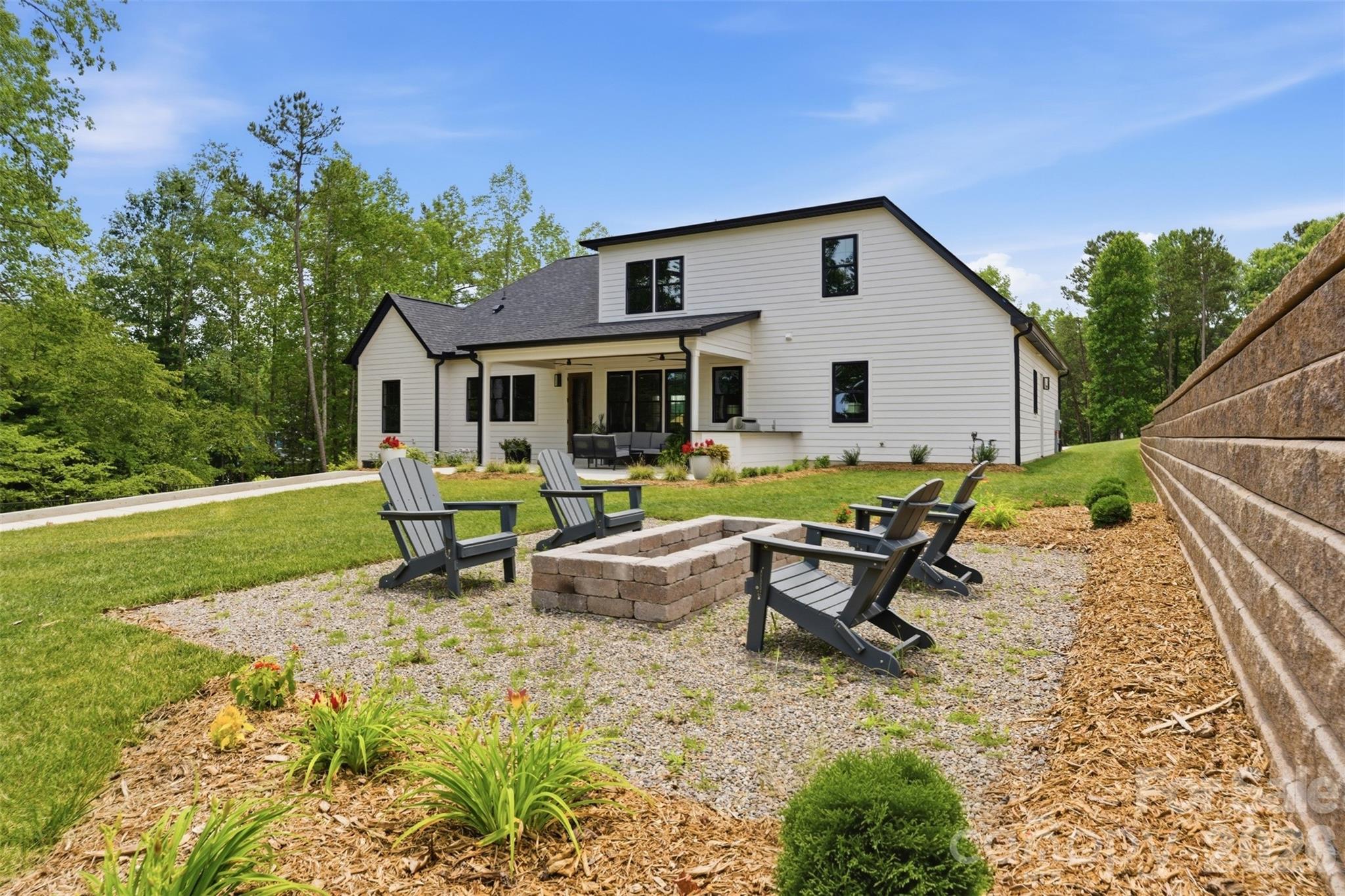 5764 Lake Pointe Drive