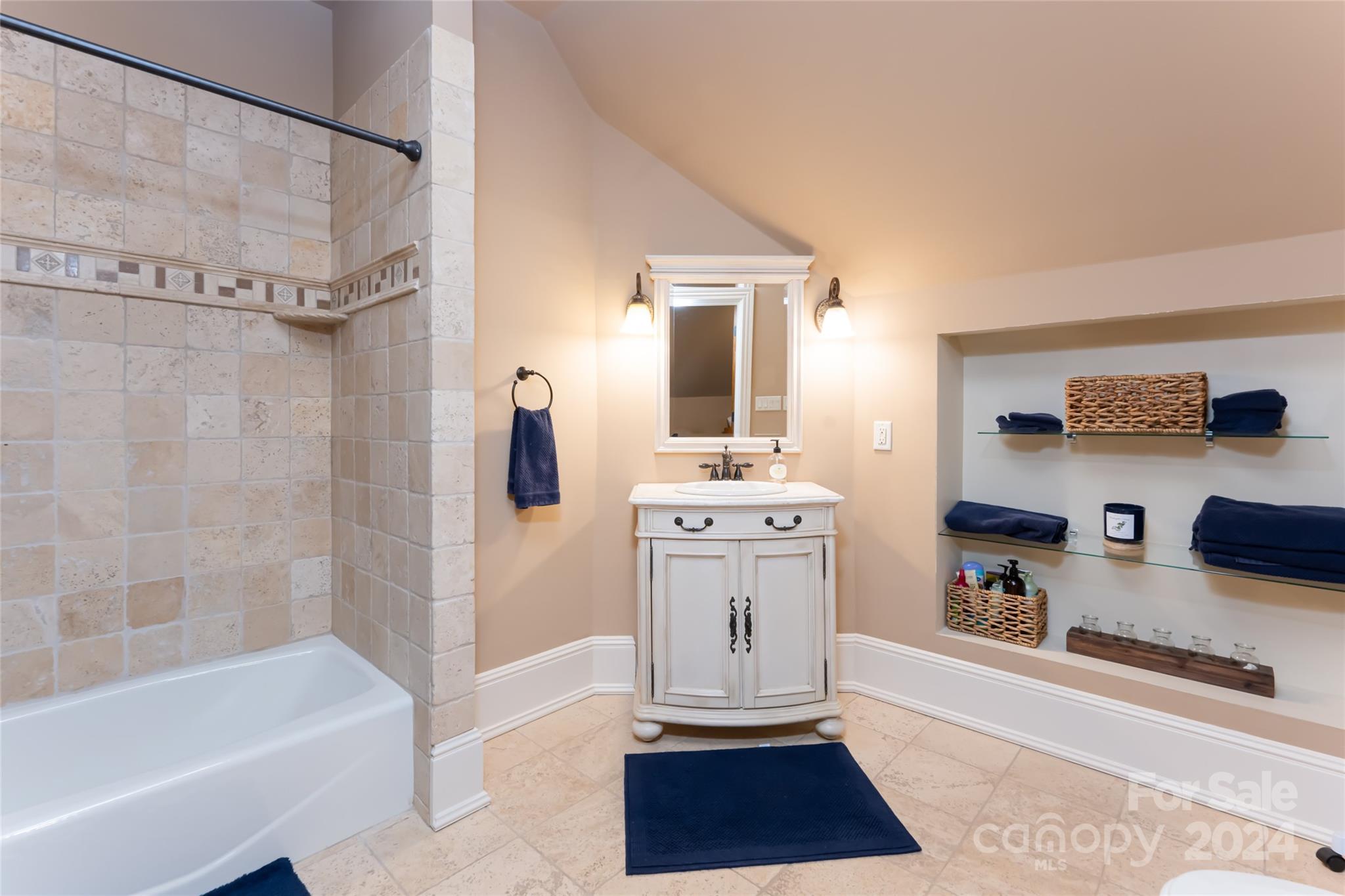 Biltmore Lake - Residential