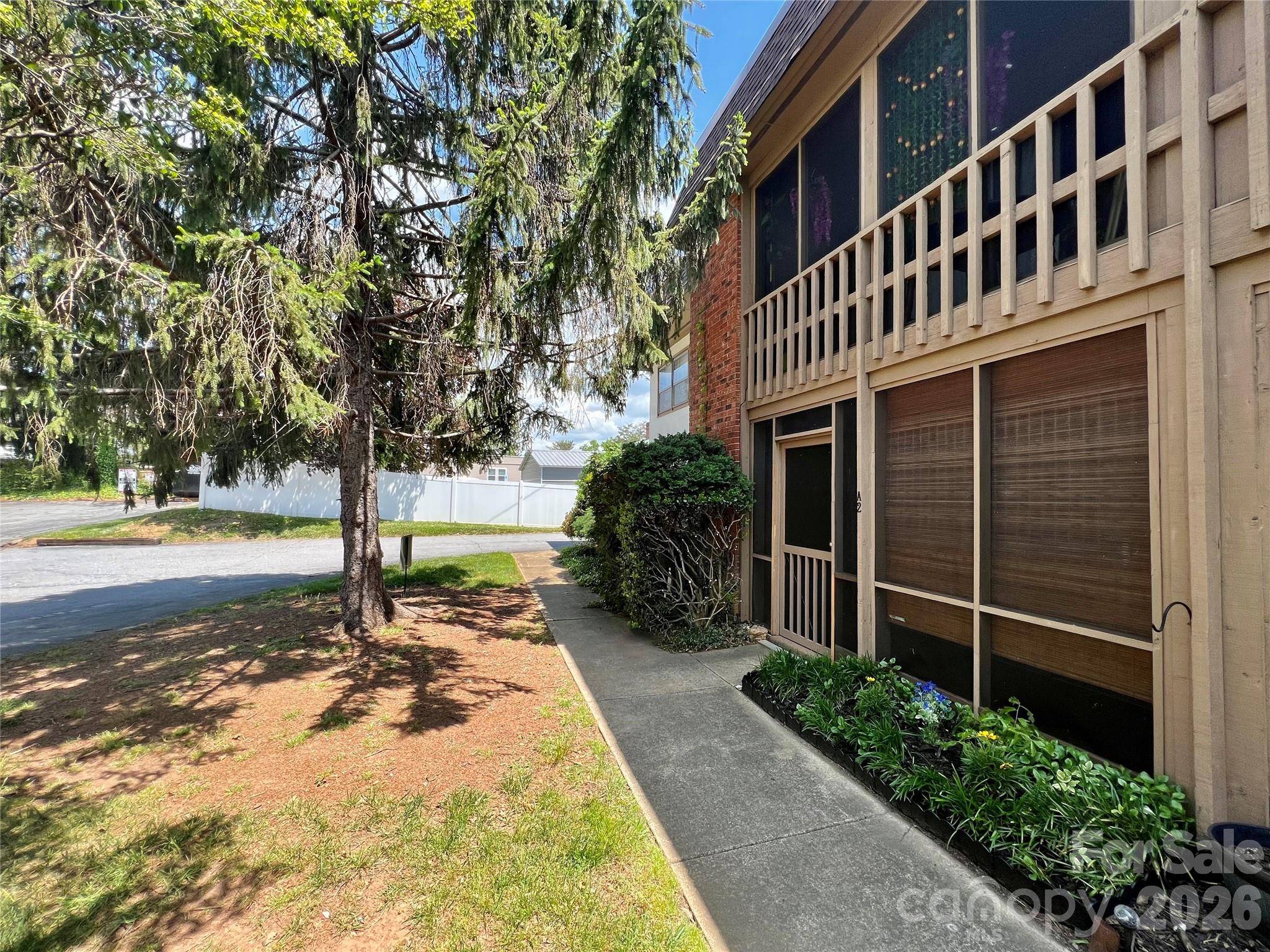 Holly Crest - Residential