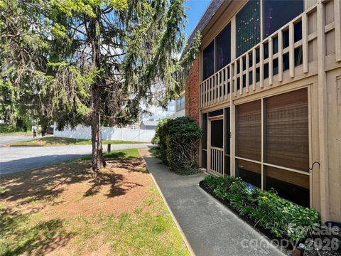 427 6th Avenue W A-2 Hendersonville NC 28739