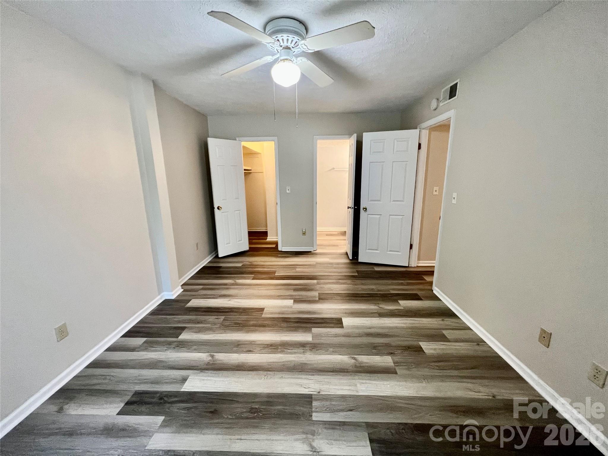 Holly Crest - Residential