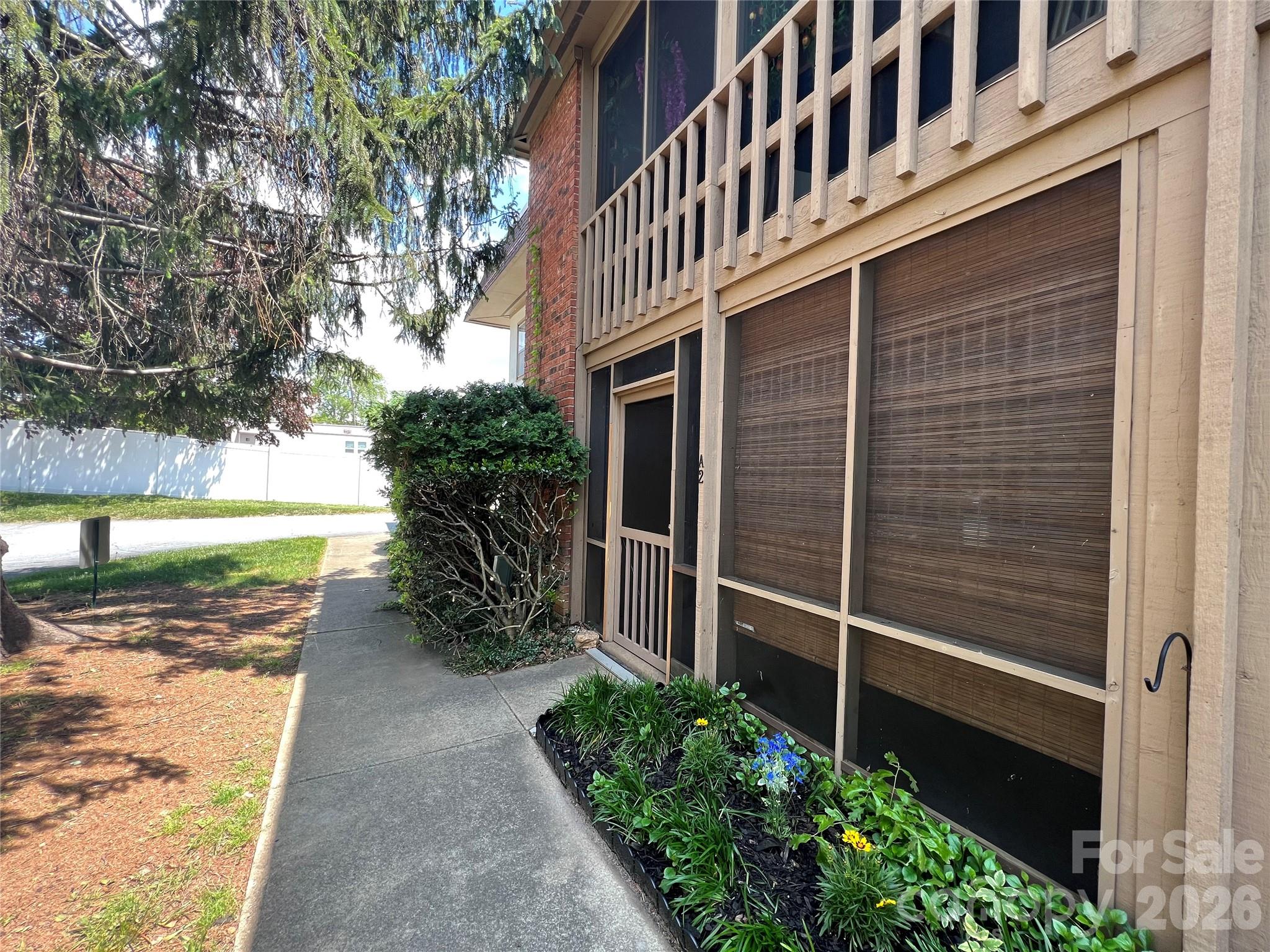 Holly Crest - Residential