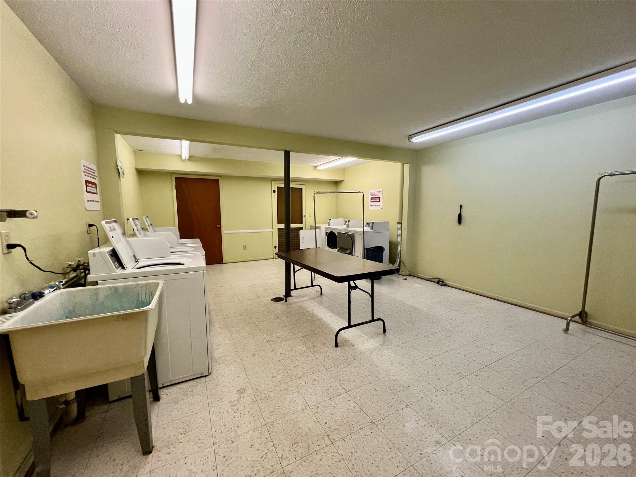 Holly Crest - Residential