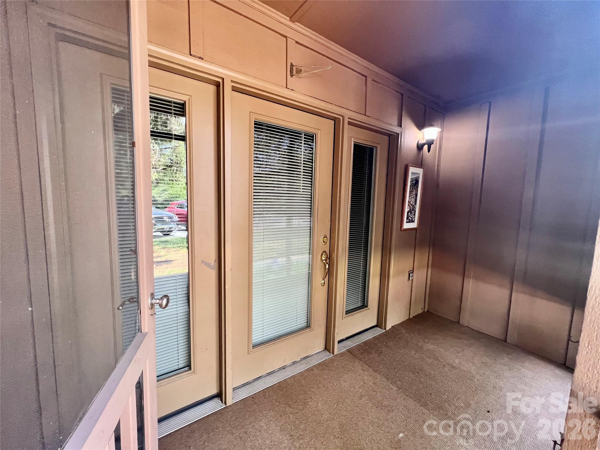 Holly Crest - Residential