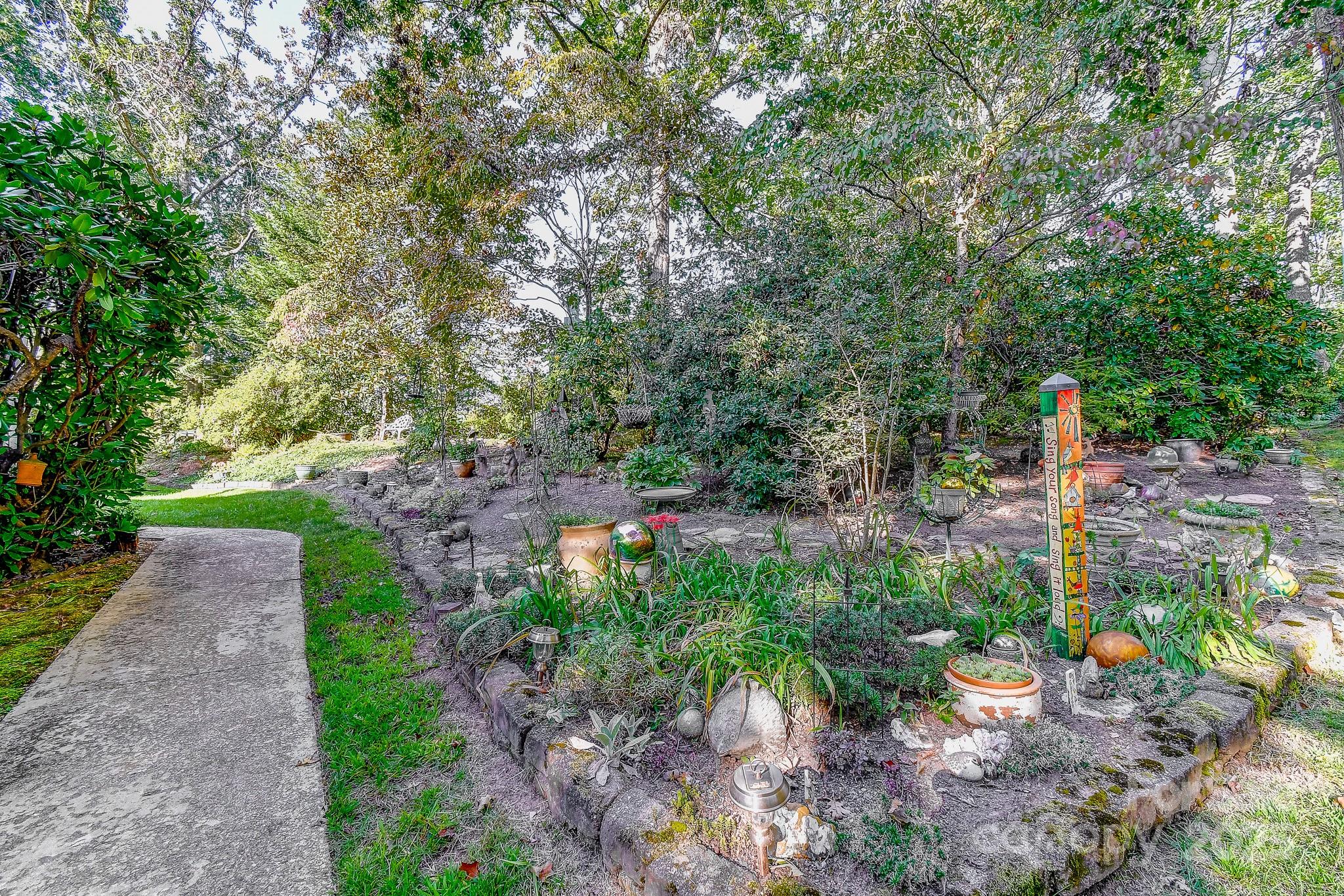 75 S Black Oak Drive