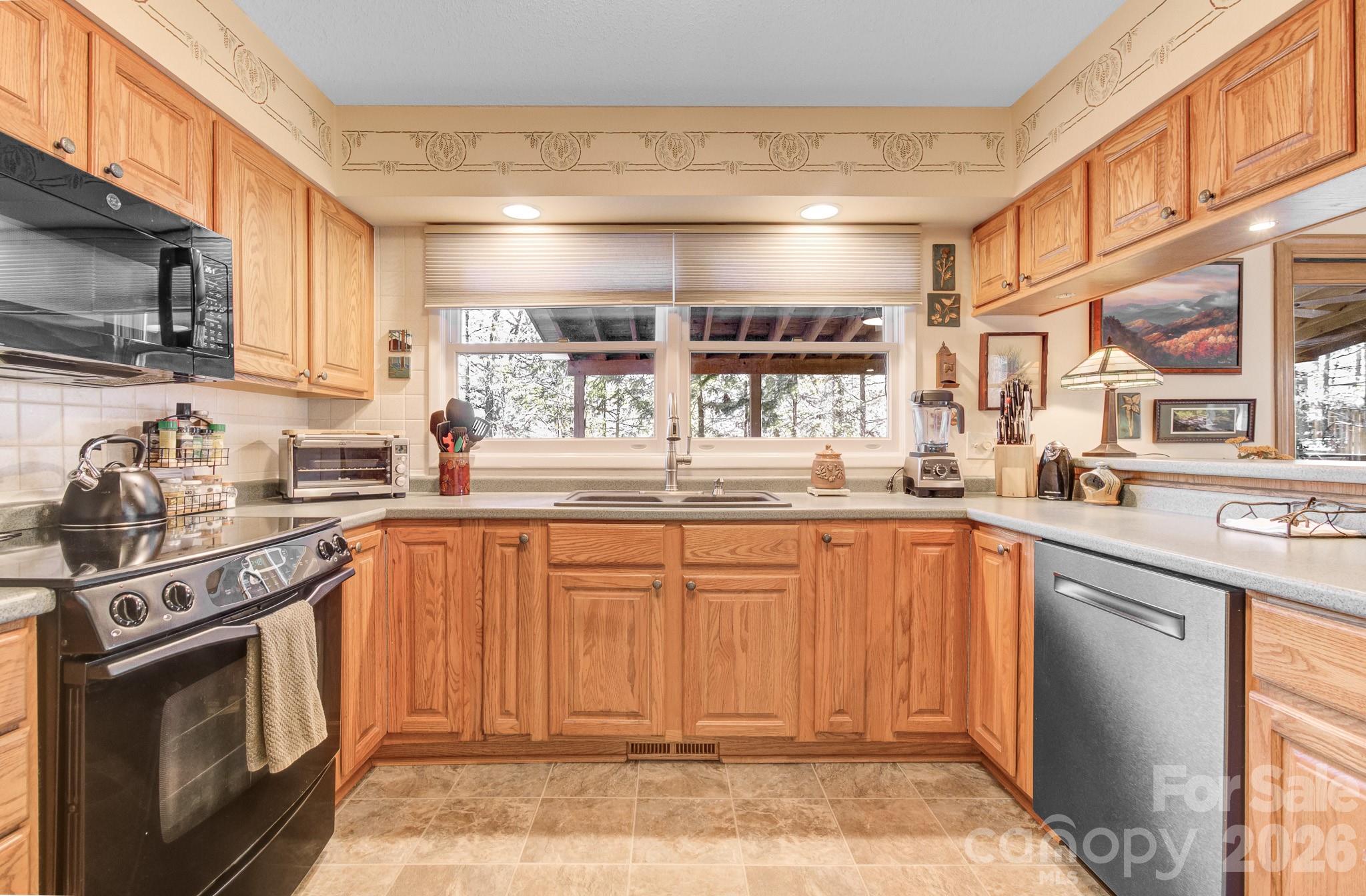 75 S Black Oak Drive