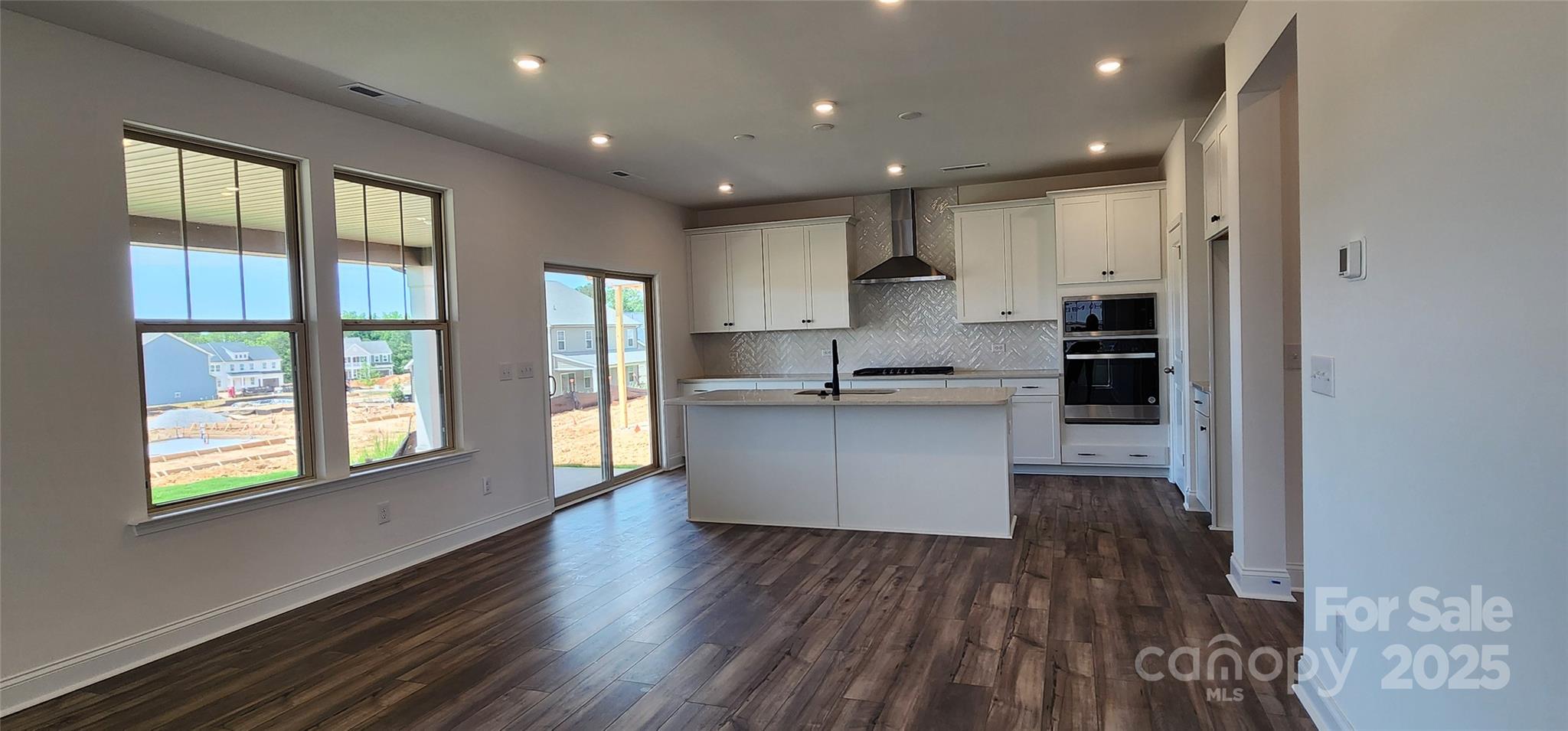 Lakeside Glen - Residential