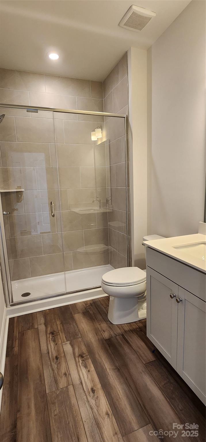 Lakeside Glen - Residential