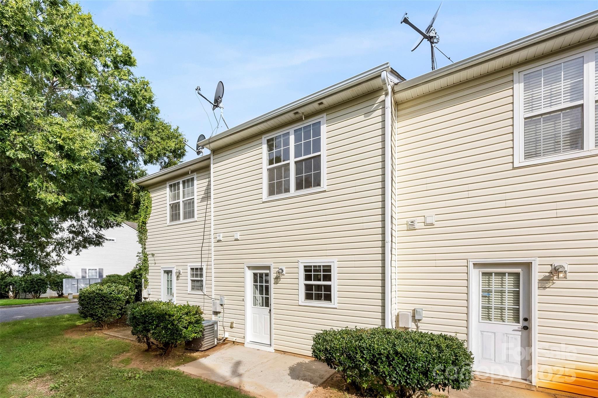 Nevin Creek - Residential