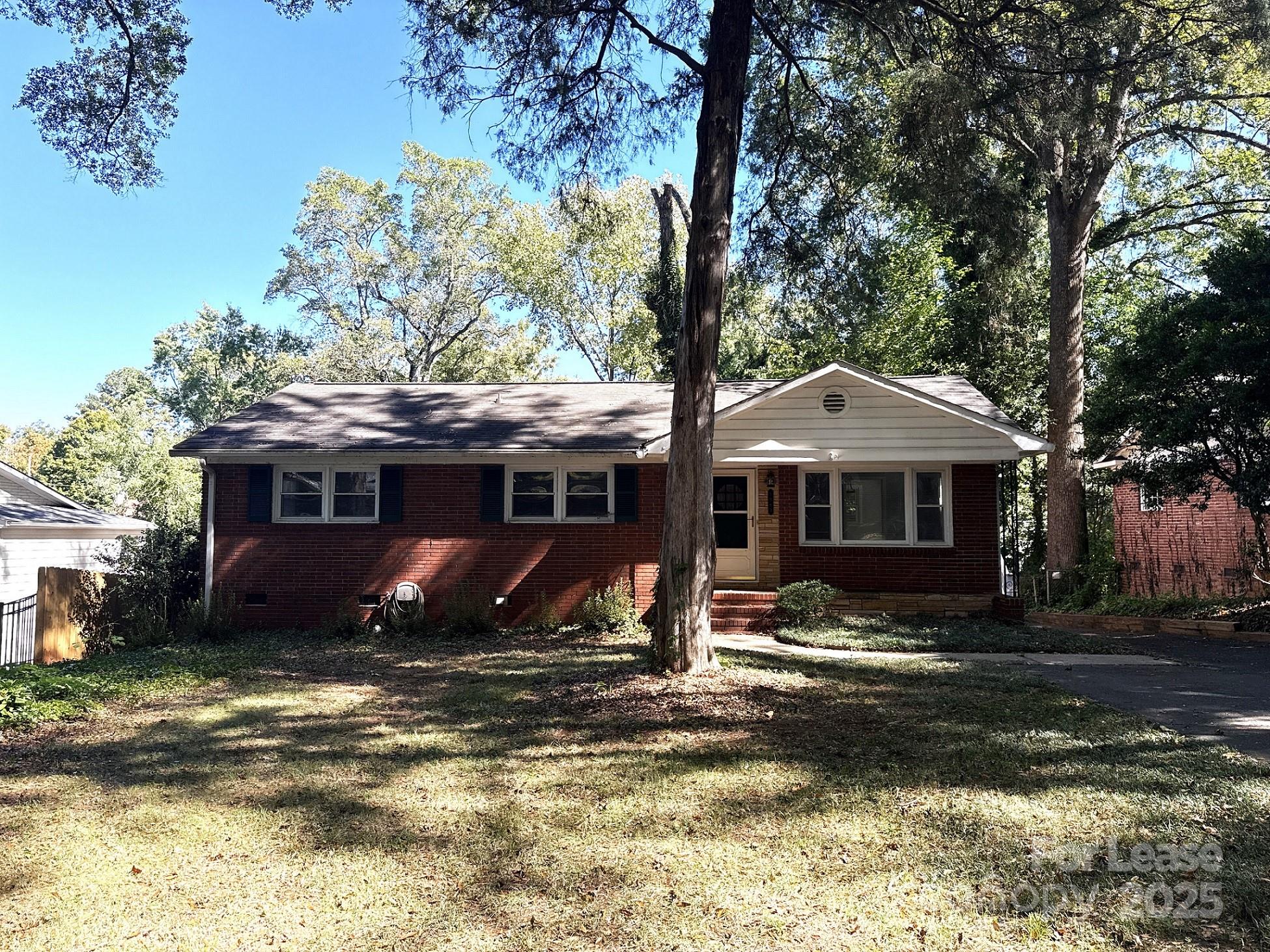 Country Club Heights - Residential Lease