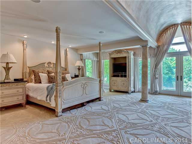 Quail Hollow - Residential