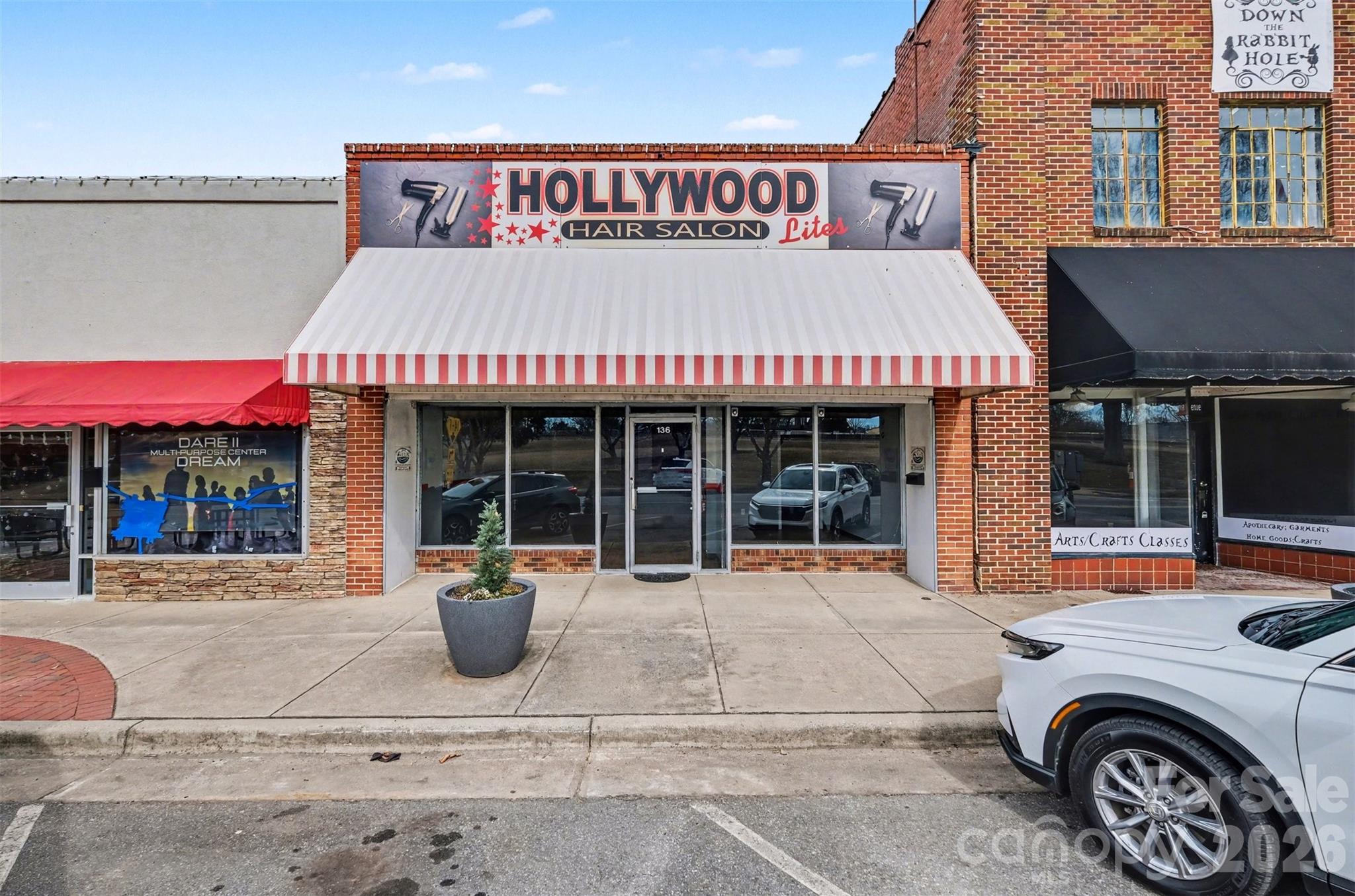 136 W Virginia Avenue