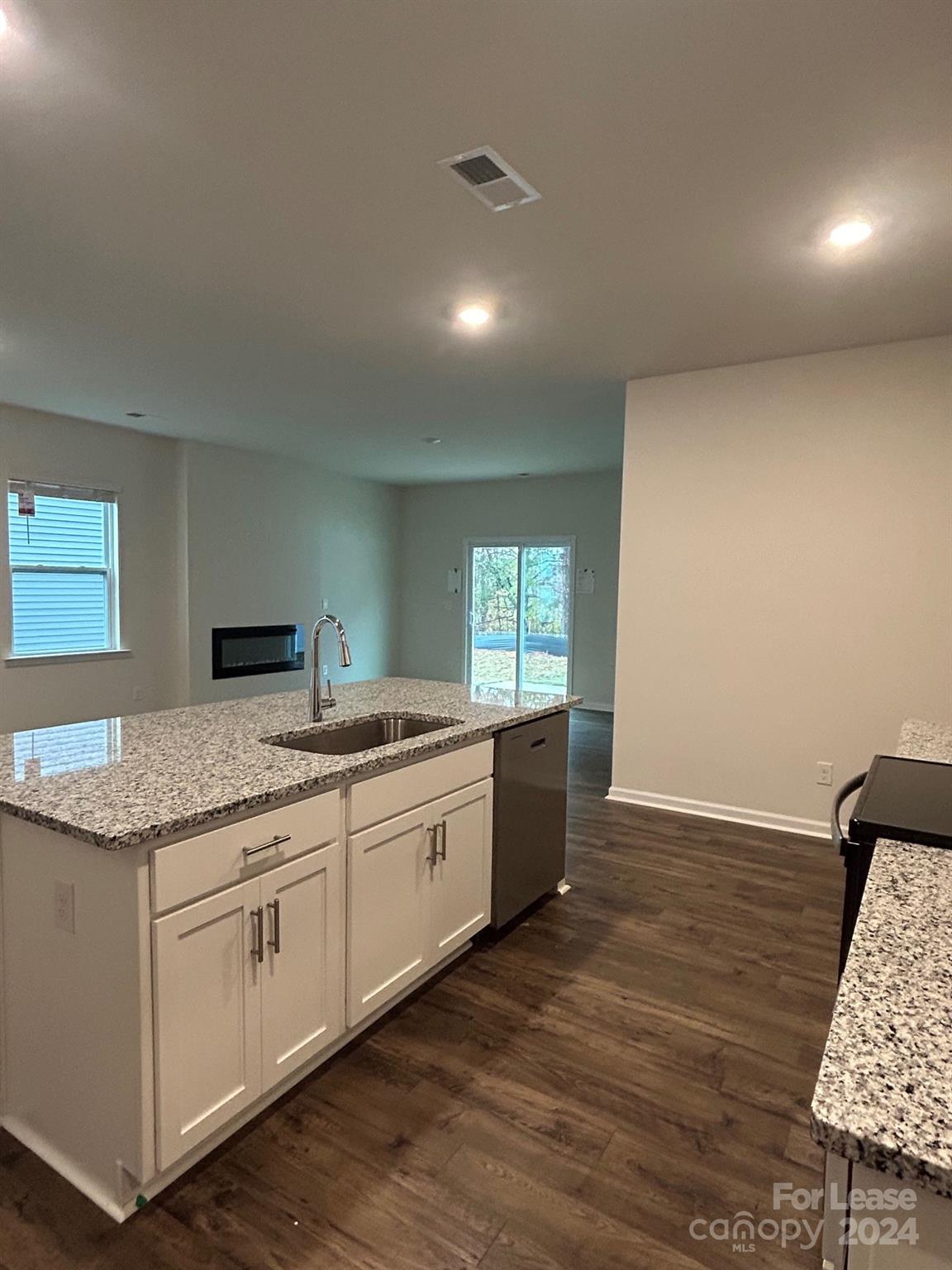 Falls at Hickory - Residential Lease