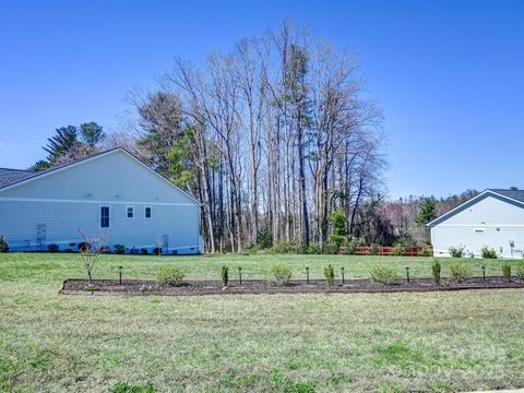 A home in Hendersonville
