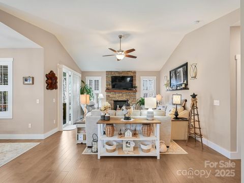 A home in Hendersonville