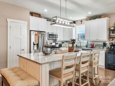 A home in Hendersonville