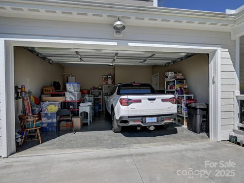 A home in Hendersonville