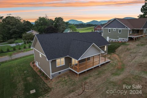 A home in Hendersonville