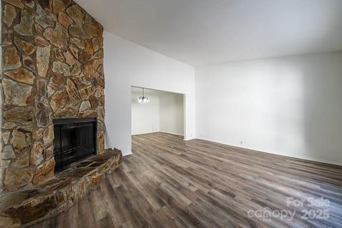 7151 Stonington Lane Charlotte NC 28227