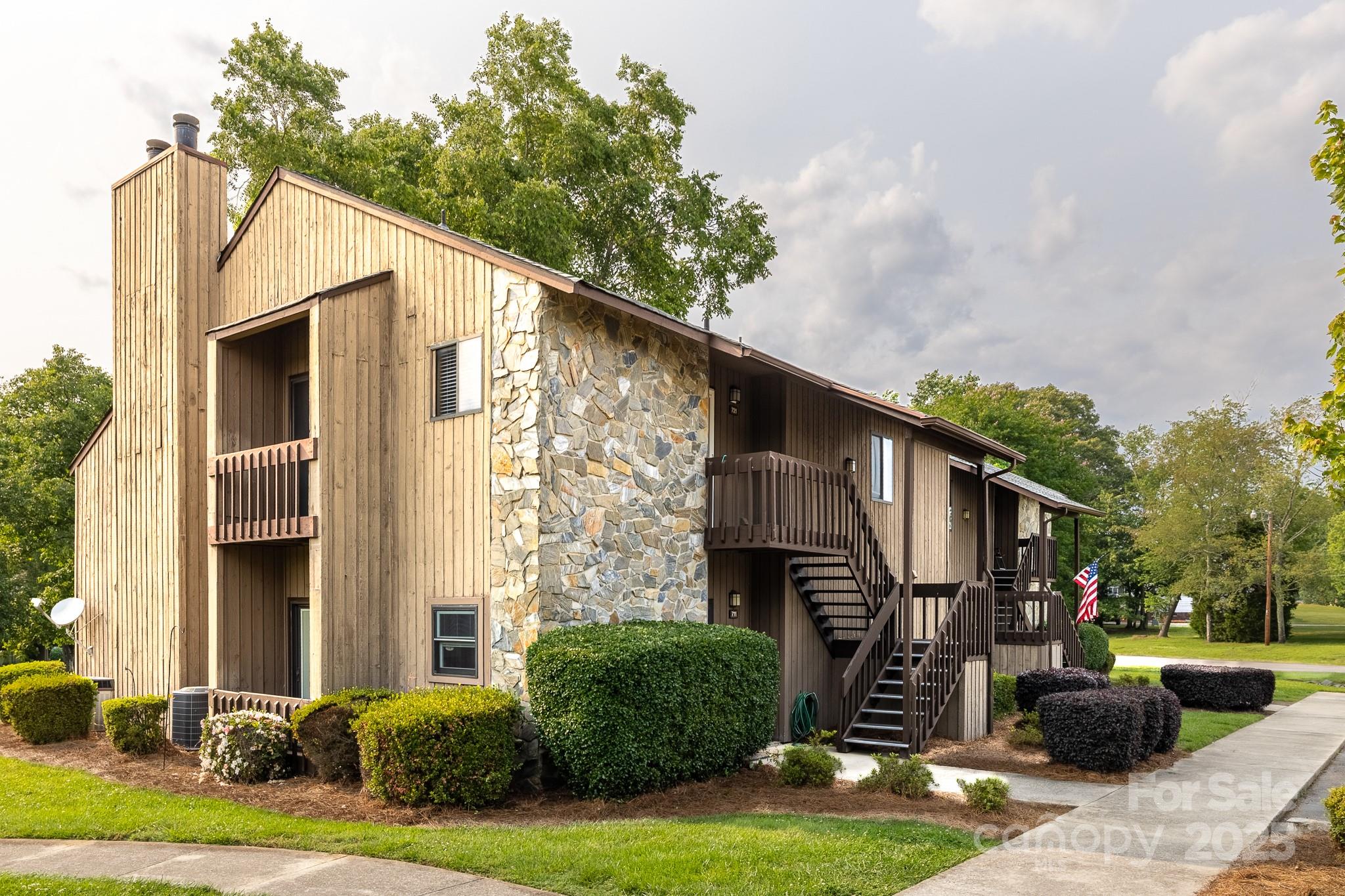 712 Mallard Head Lane