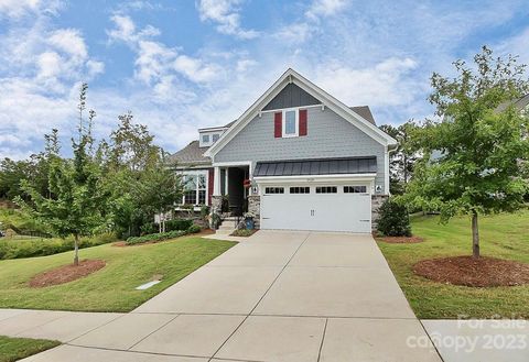 Photo of 15524 Aviary Orchard Way, Charlotte, NC 28278 (MLS # 4073916)