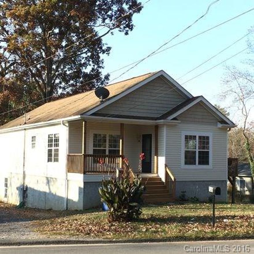 Located In the desirable, Oakley Neighborhood, this home is convenient to Biltmore Village and Down Town Asheville. Great open floor plan. Three bedrooms, two full baths, include a master en suite. This home has over 1400 sq. foot of living space. Oak, hardwood floors, and crown moldings throughout. Full basement could be finished off All kitchen appliances included plus washer and dryer