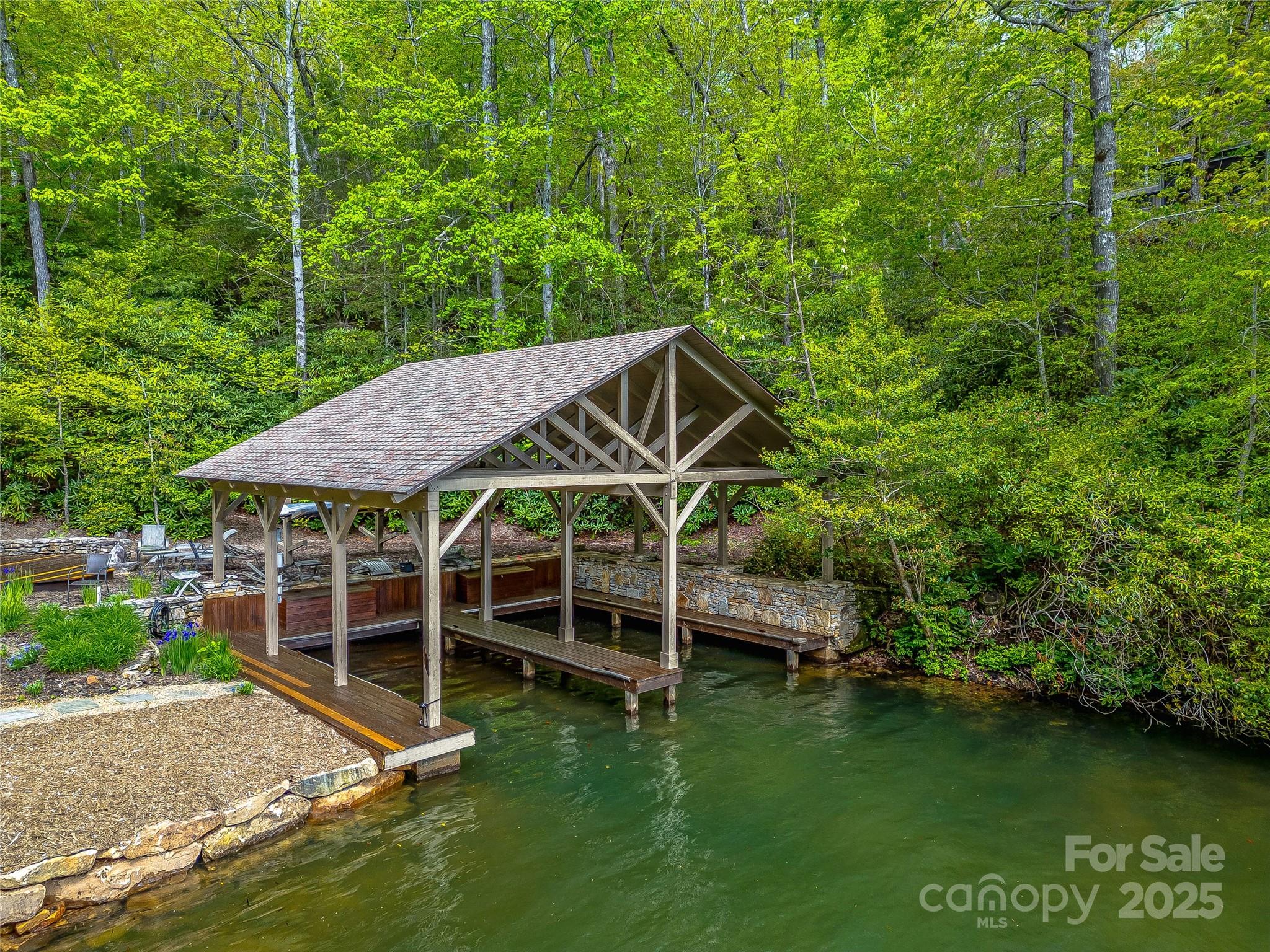 Lake Toxaway Estates - Residential