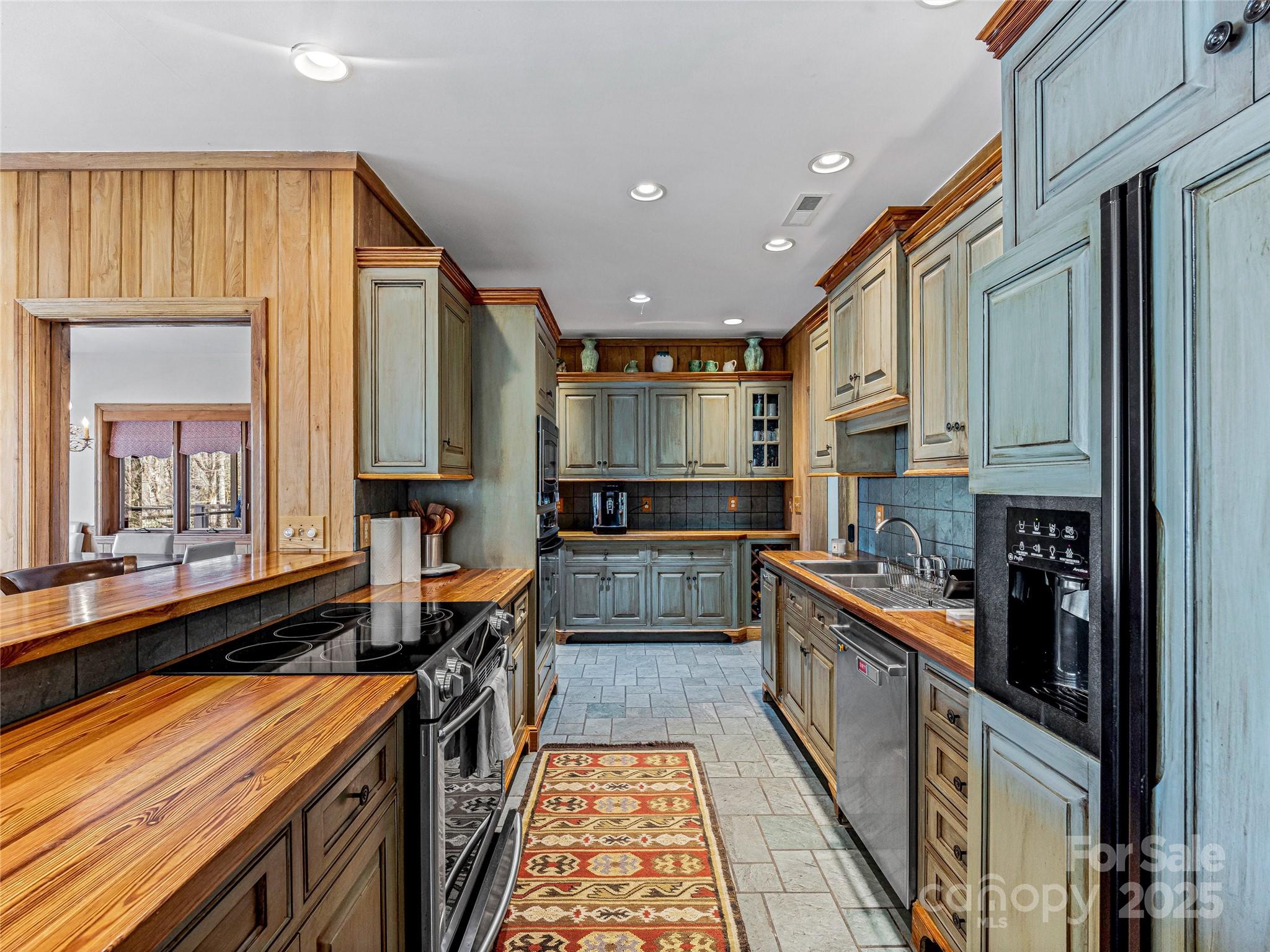 Lake Toxaway Estates - Residential