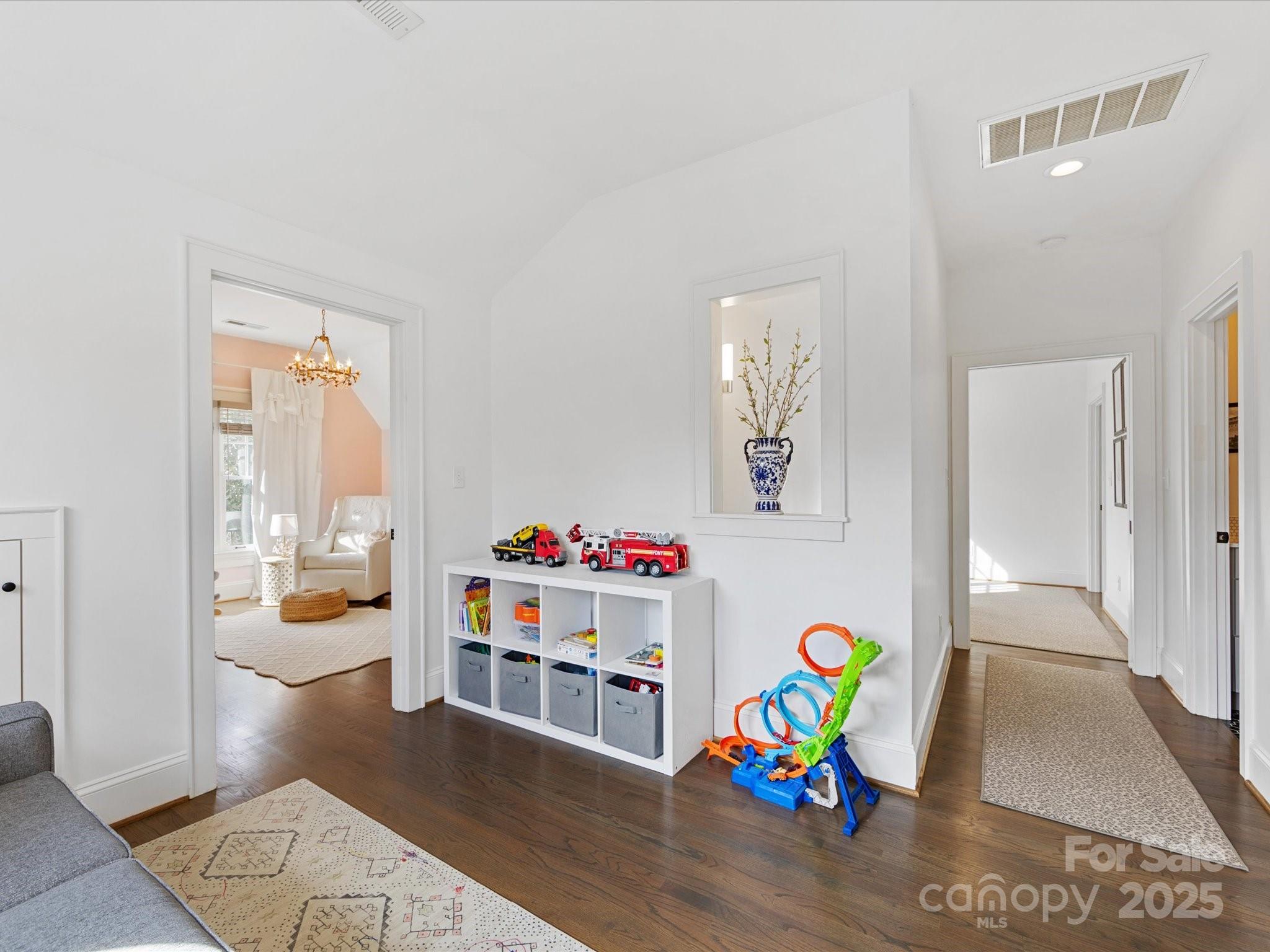 Myers Park - Residential