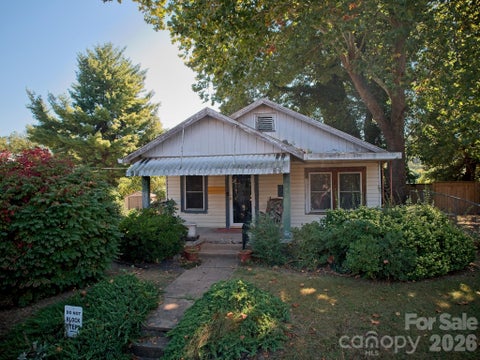 Photo of 194 Logan Avenue, Asheville, NC 28806 (MLS # 4425971)
