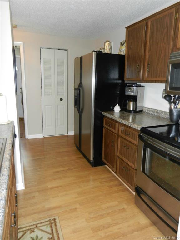 Twelve Oaks - Residential