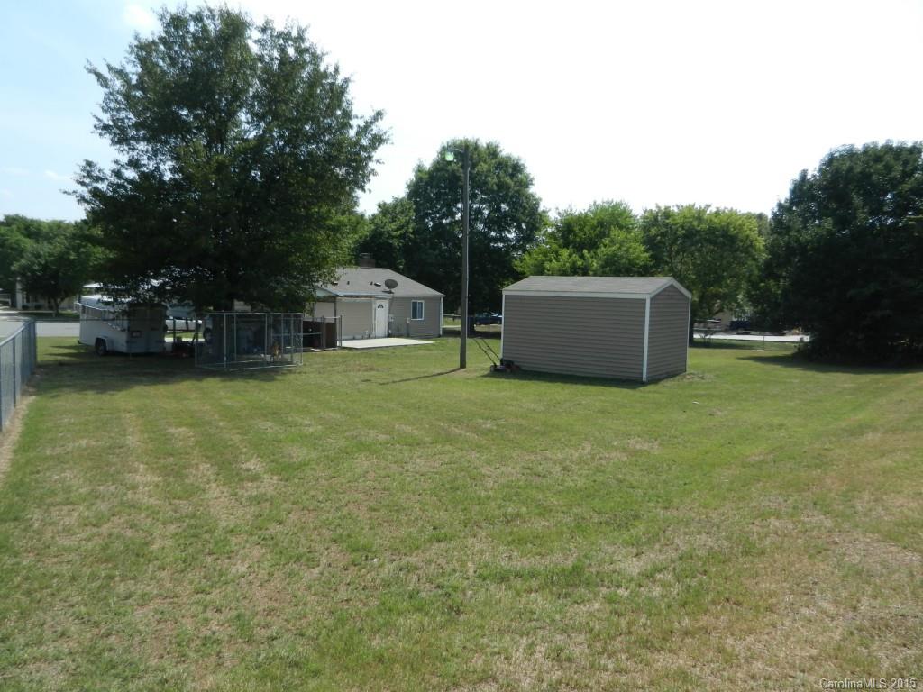 Twelve Oaks - Residential