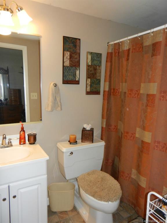 Twelve Oaks - Residential