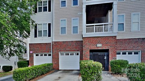 Condominium in Charlotte NC 6764 Mallard Park Drive.jpg