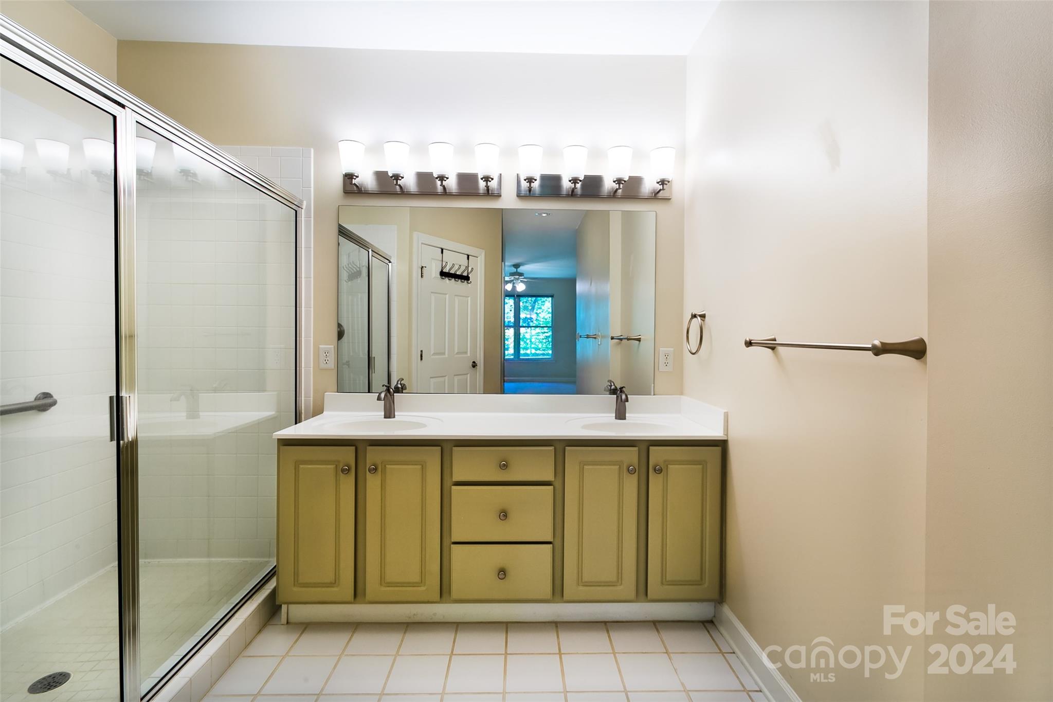 Straus Park - Residential