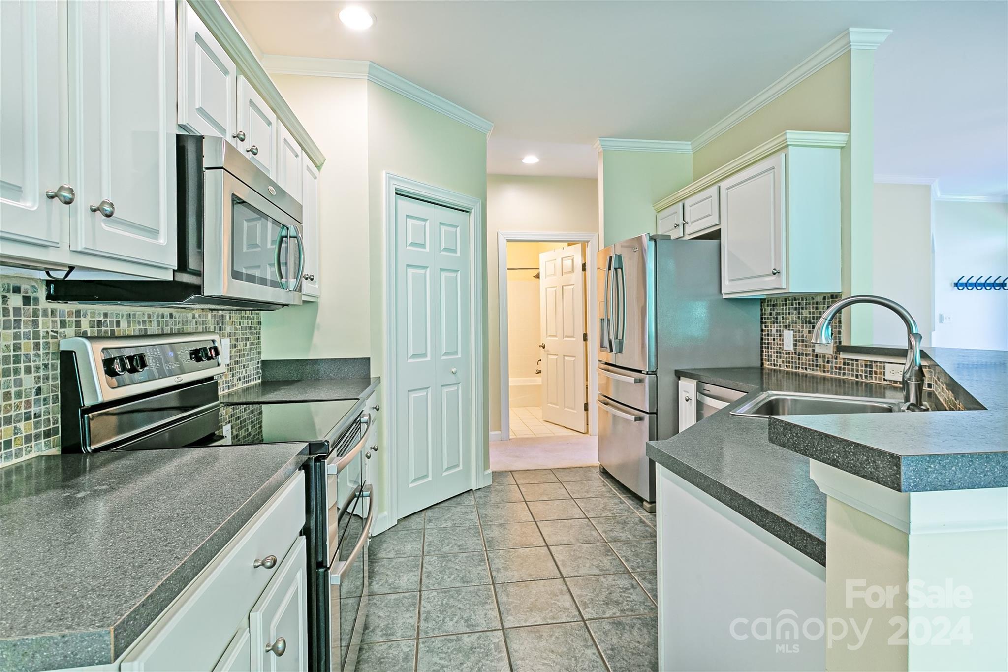 Straus Park - Residential