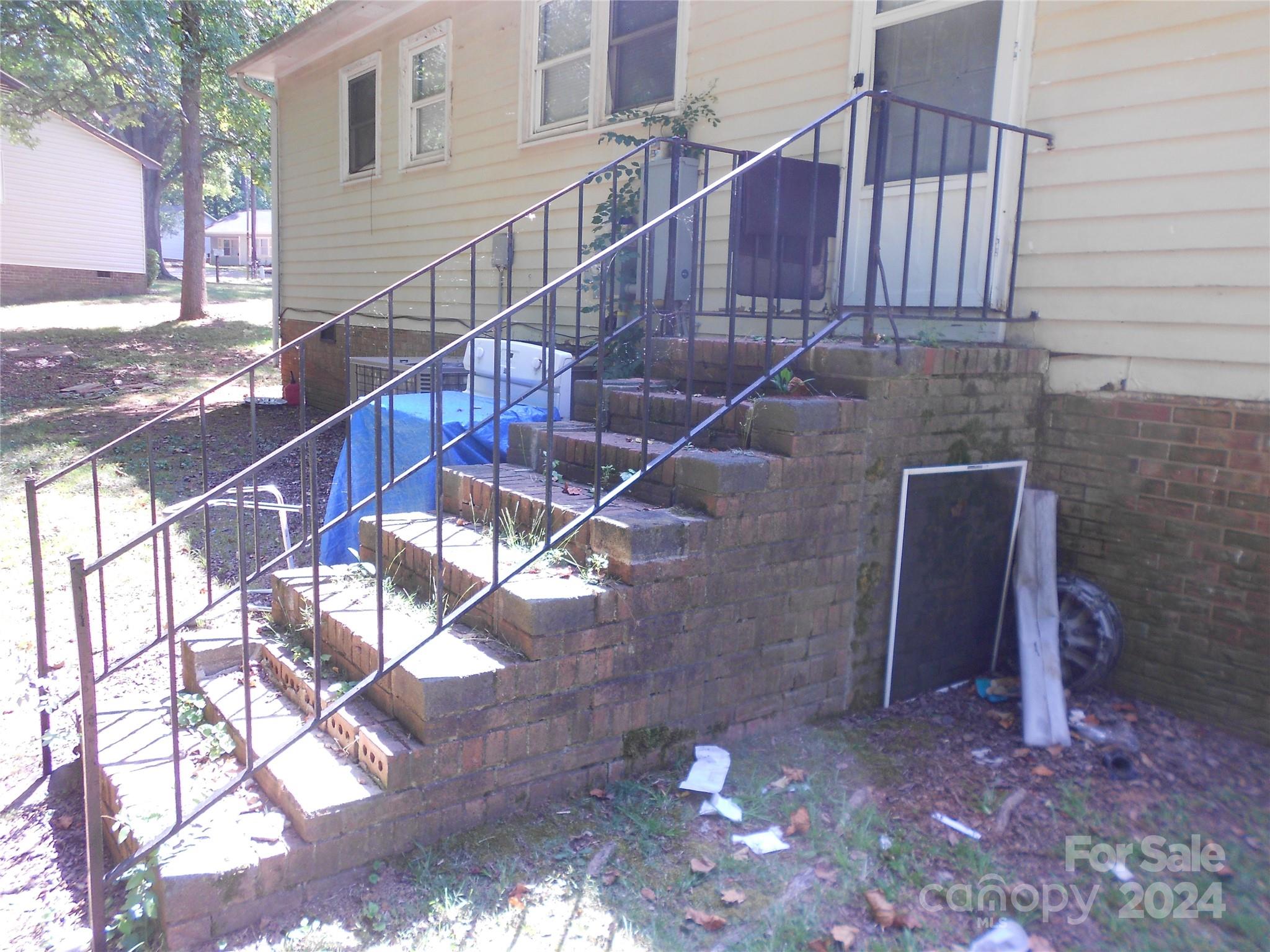 Wooded Valley - Residential