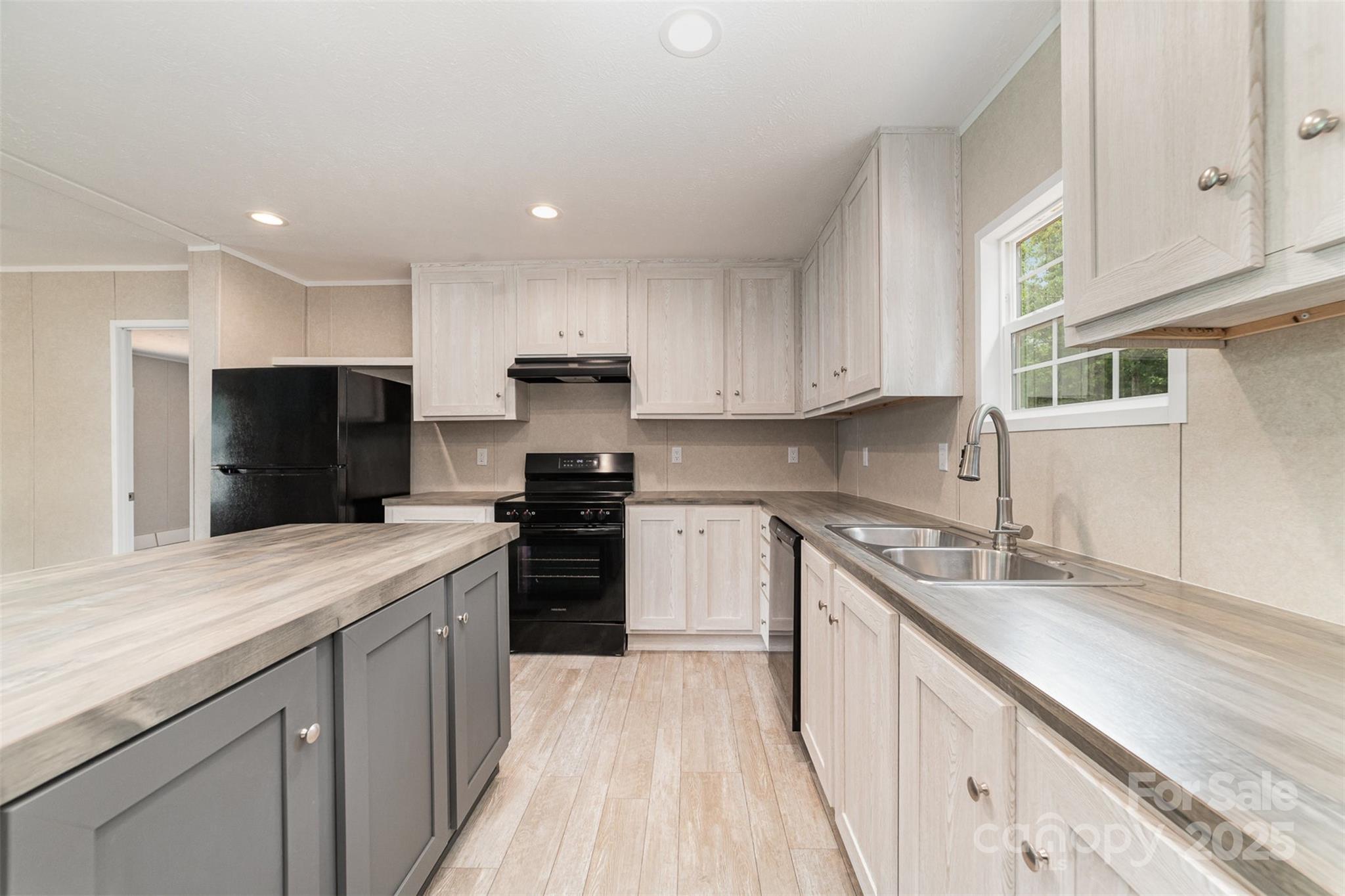 Meadow Woods - Residential