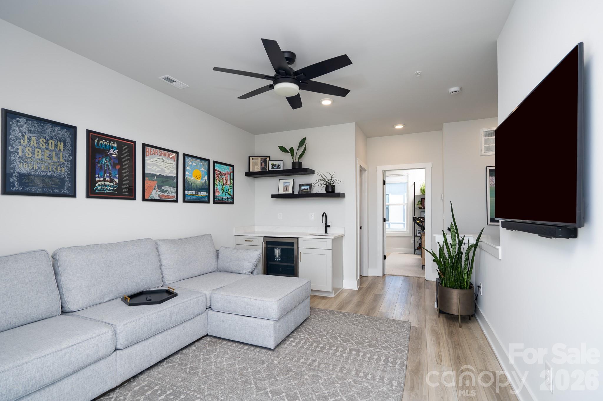 Tremont Station - Residential