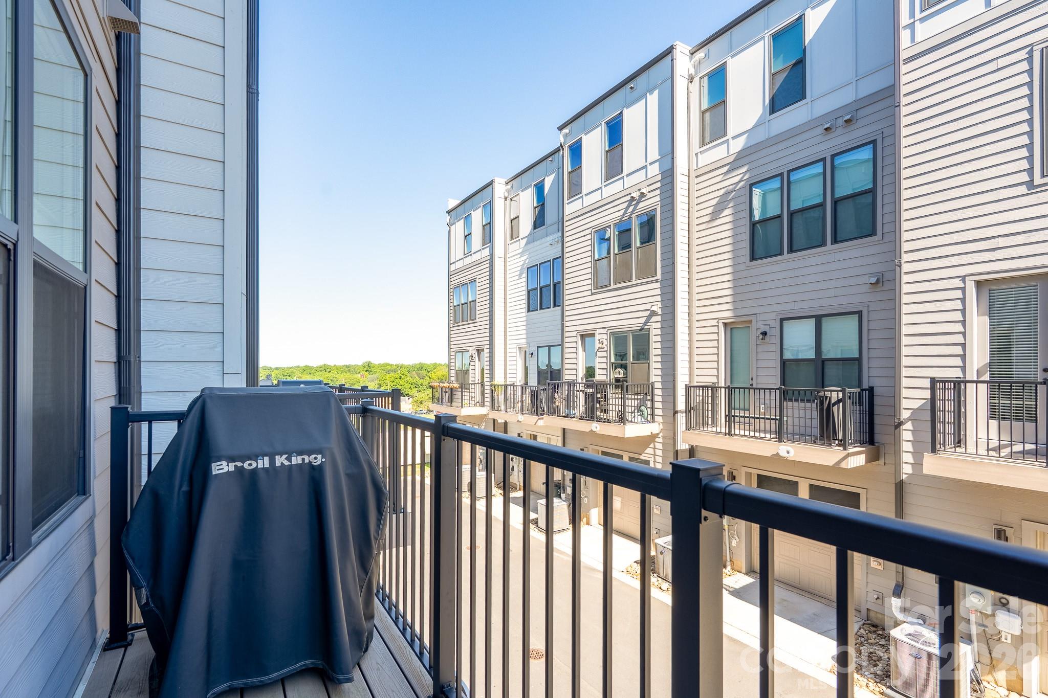 Tremont Station - Residential
