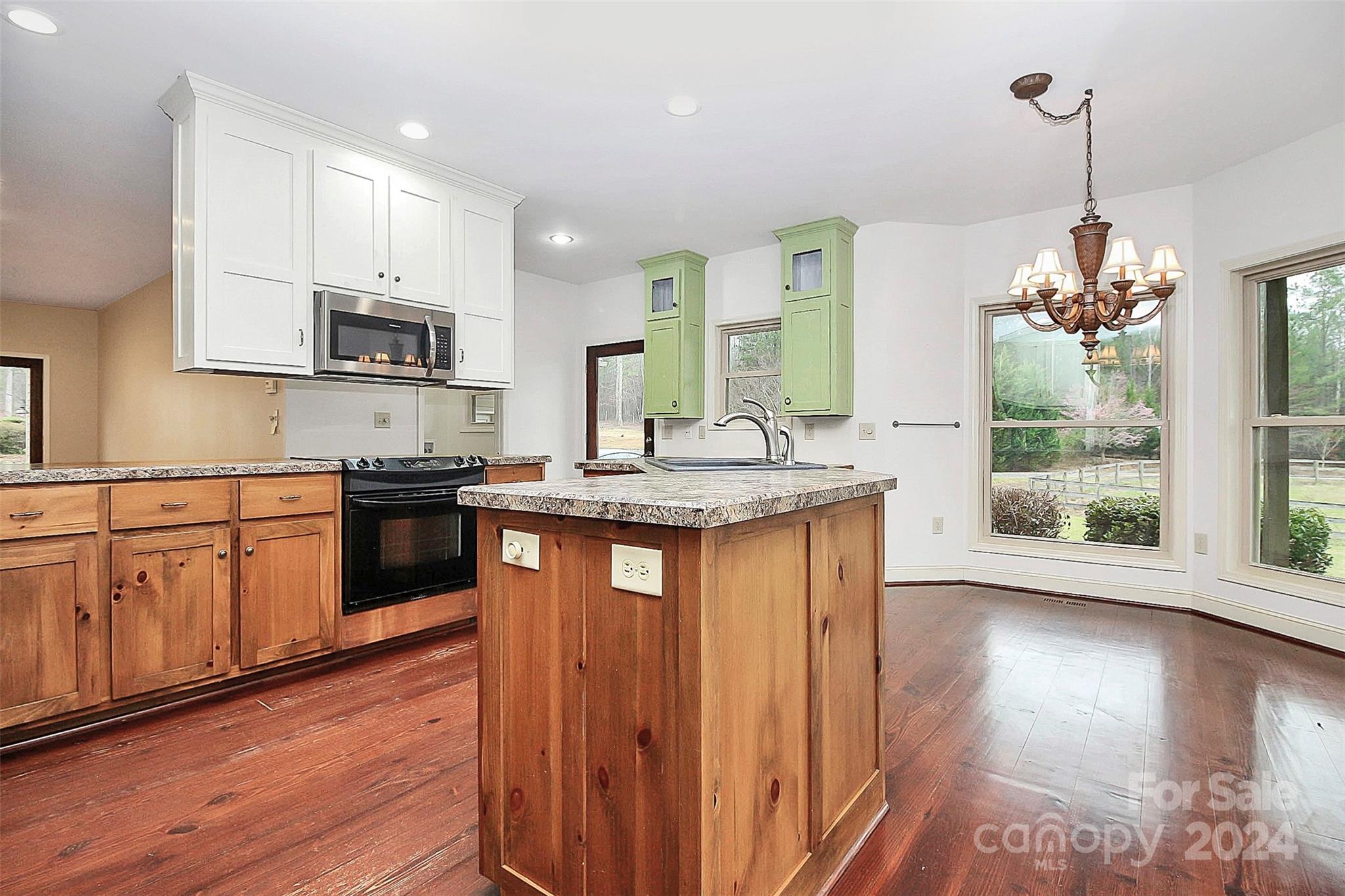 Timberlyne Estates - Residential