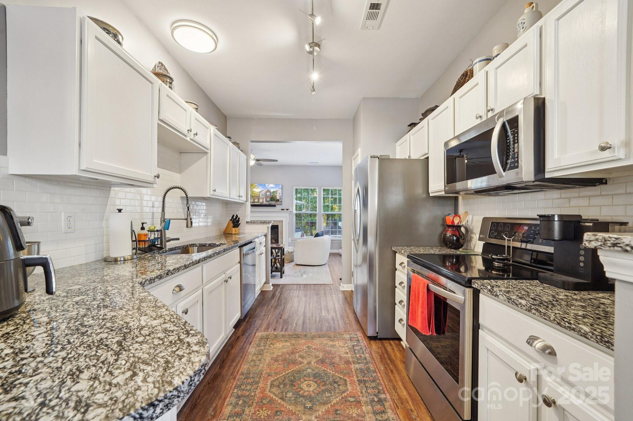 4003 Christine Lane E