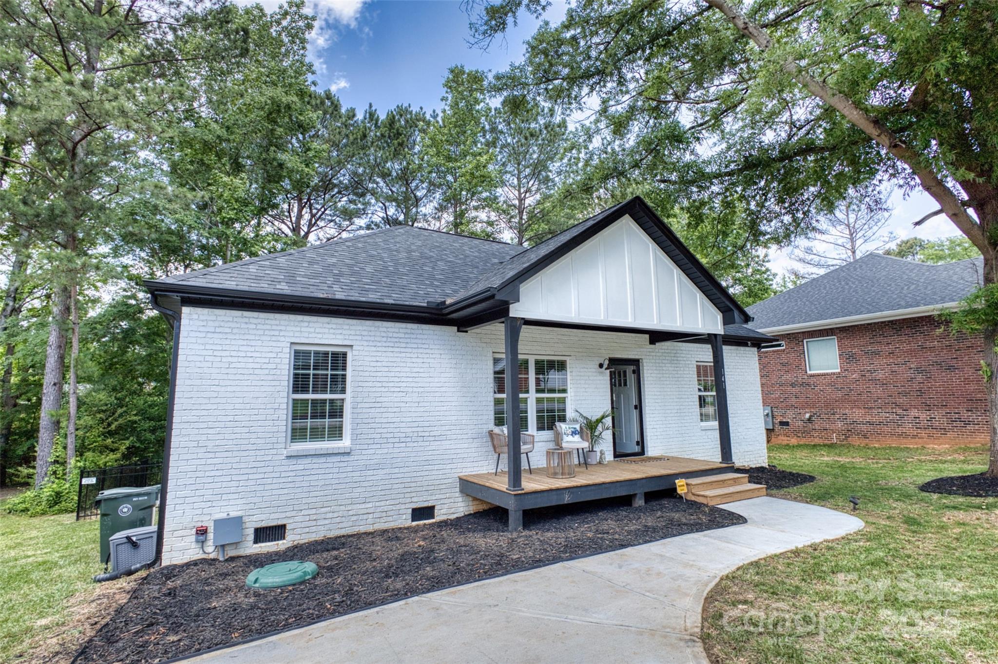 Ole Eastpointe - Residential