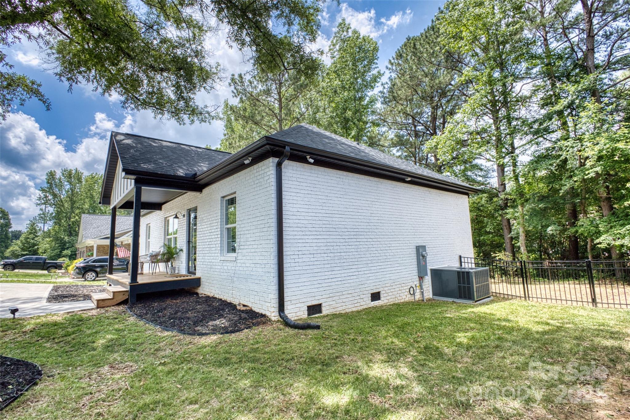 Ole Eastpointe - Residential