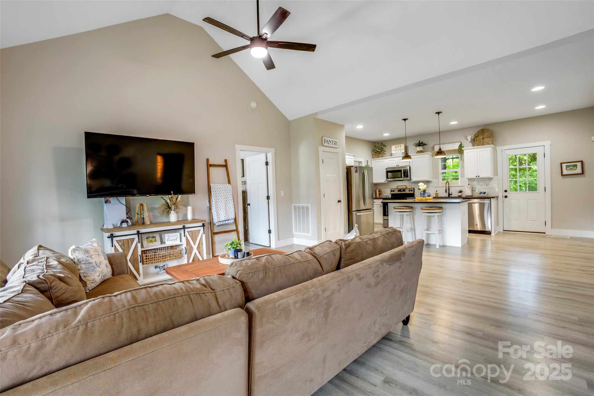 Ole Eastpointe - Residential