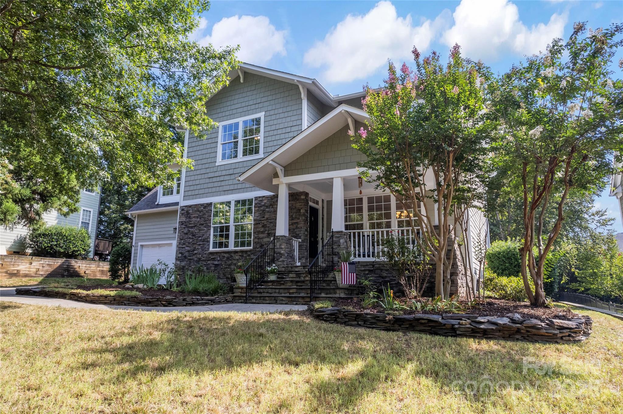 415 Pinnacle Lane