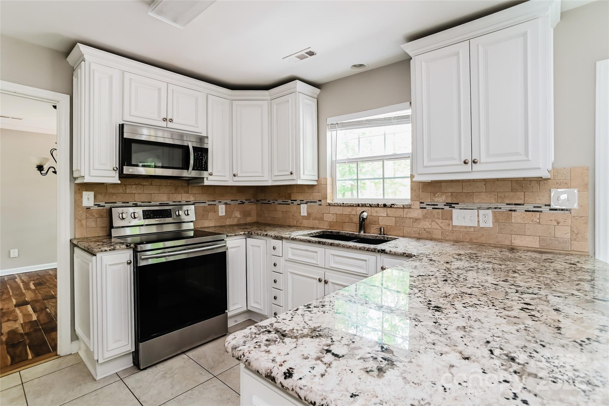 2331 Hunters Bluff Drive